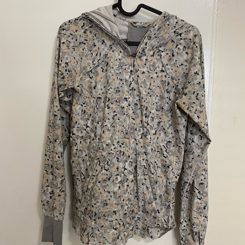 Lululemon half zip running top